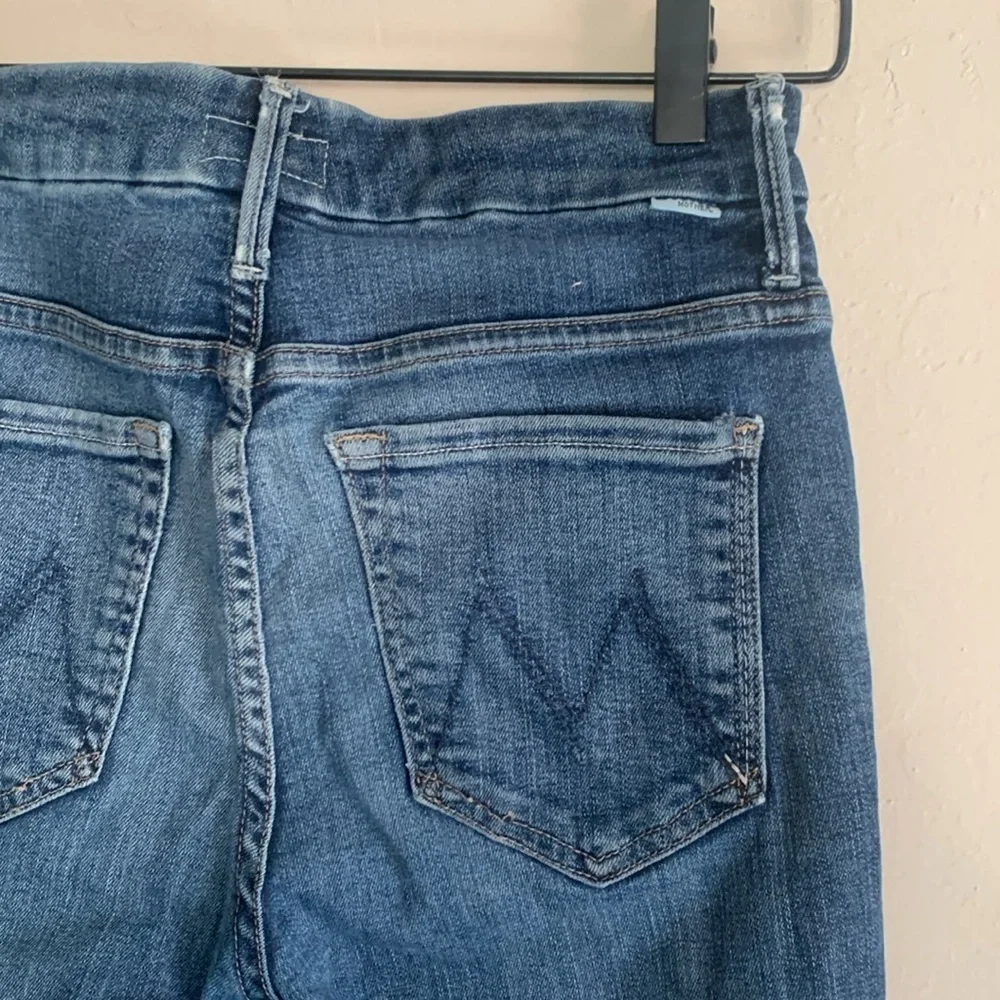 MOTHER High Waisted Looker Crop in Bake Sale Brawl size 26 - Picture 7 of 9